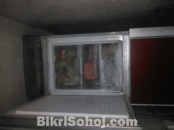 বাটারফ্লাই ফ্রীজ